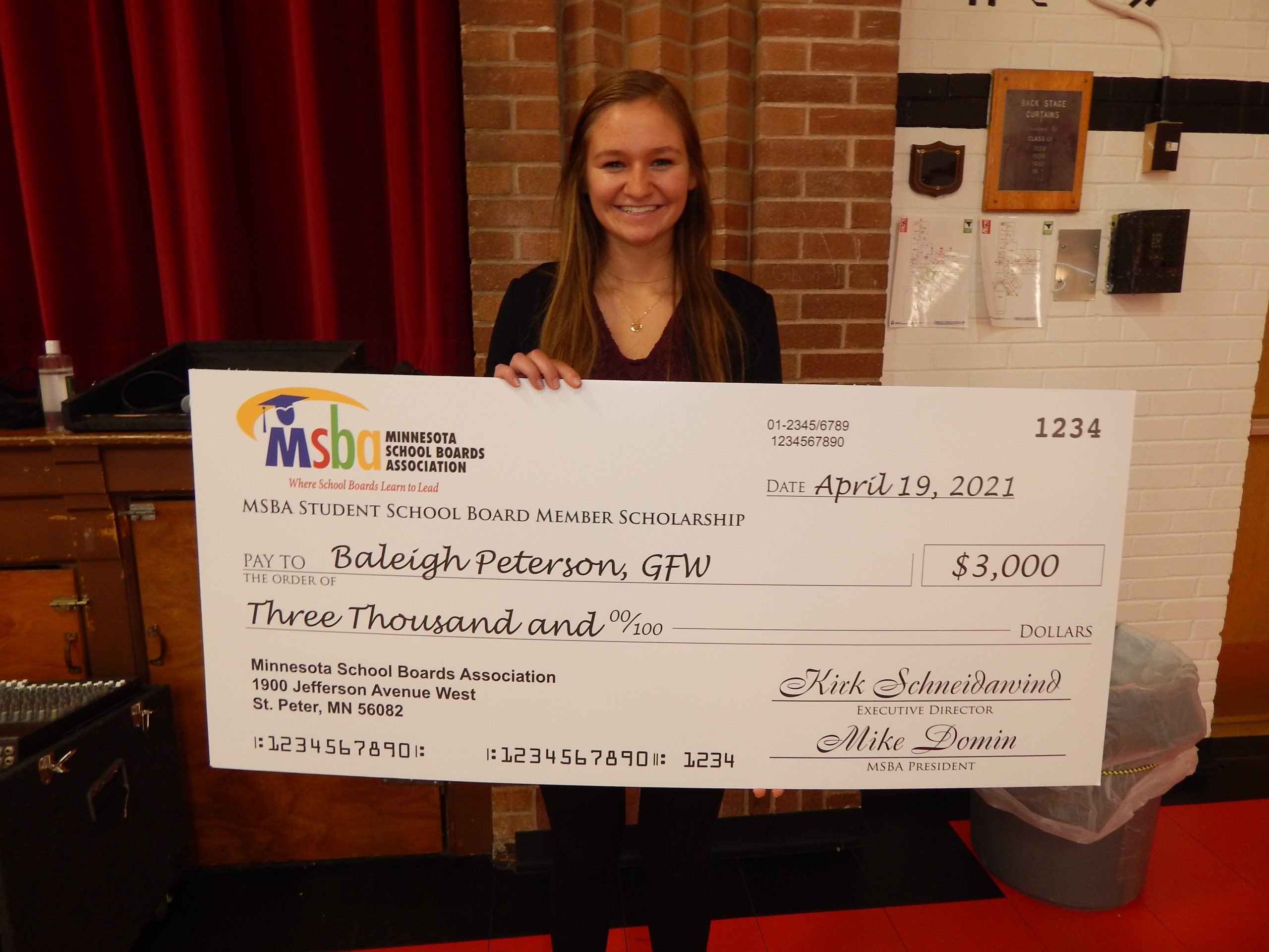 Peterson receives MSBA scholarship | News, Sports, Jobs - Vimarsana News